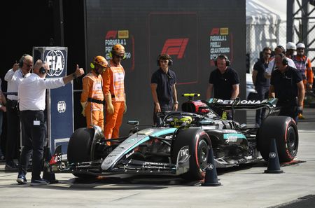 Motor racing-Hamilton slams his qualifying as unacceptable