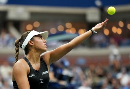 Tennis-Pegula breezes past Bouzas Maneiro and into U.S. Open fourth round