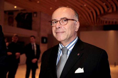 France’s Macron to meet ex-Socialist Cazeneuve amid prime minister search