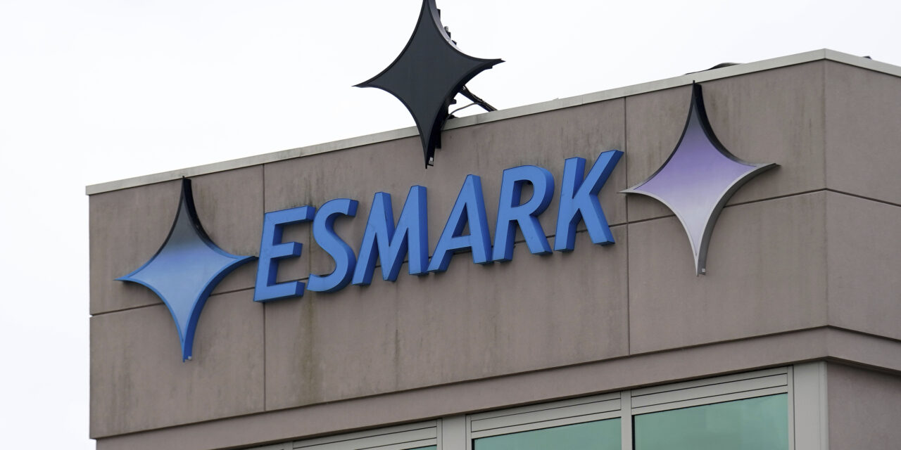 SEC reaches settlement with Esmark and its chairman on US Steel matter