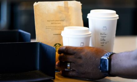 Starbucks’ new CEO wants to recapture the coffeehouse vibe