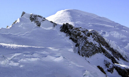 2 Italian and 2 South Korean climbers are found dead close to Mont Blanc’s summit