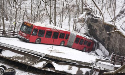 Pittsburgh proposes a $500,000 payment to settle bridge collapse lawsuits