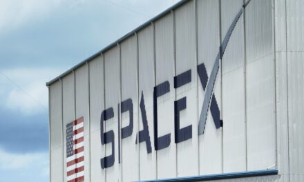 FAA wants to fine SpaceX $633,000 for alleged safety violations during 2 Florida launches