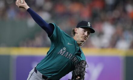 Miller throws 7 shutout innings as Mariners prevent Astros from clinching AL West with 6-1 win