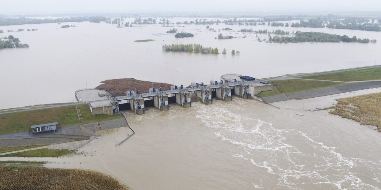 Poland’s death toll from floods rises to 9 after 2 more bodies found