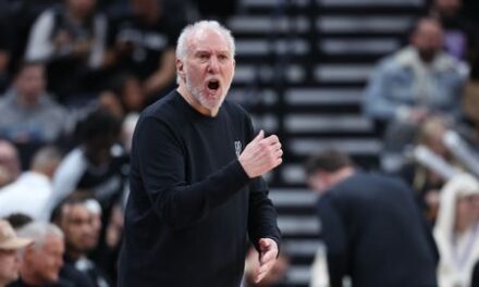 NBA-Spurs coach Popovich recovering from mild stroke, team says