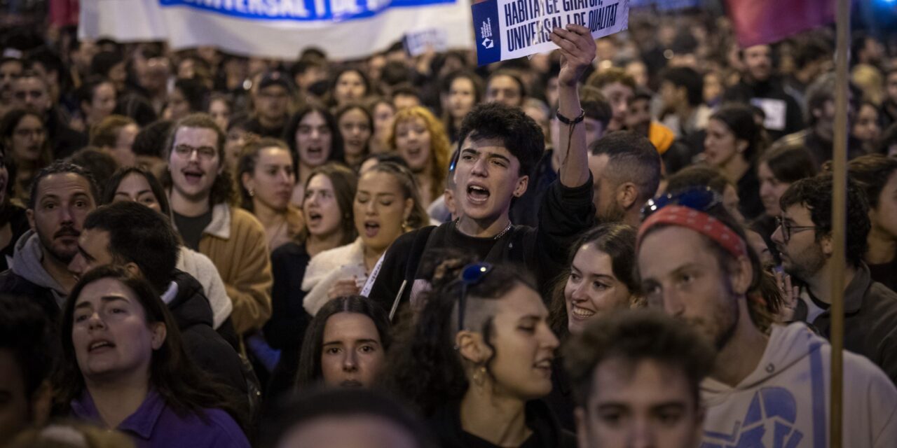 Tens of thousands of Spaniards protest housing crunch and high rents in Barcelona