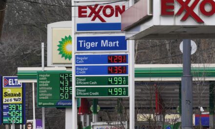 New Jersey’s gas tax climbing by nearly 3 cents starting New Year’s Day