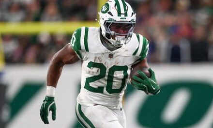 Jets RB Breece Hall (knee) active vs. Jaguars