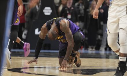 Lakers announce that LeBron James is available against Grizzlies after 2-game absence