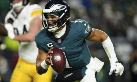 Jalen Hurts accounts for 3 TDs and Eagles beat Steelers 27-13 for franchise-best 10th straight win