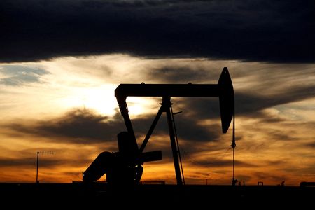 Oil prices firm on hopes of US policy support for economic growth