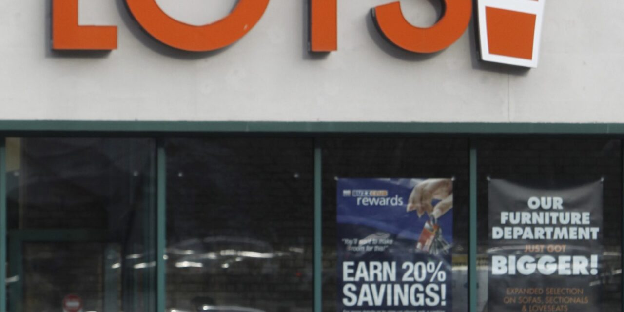 Big Lots reaches deal to keep hundreds of US stores open