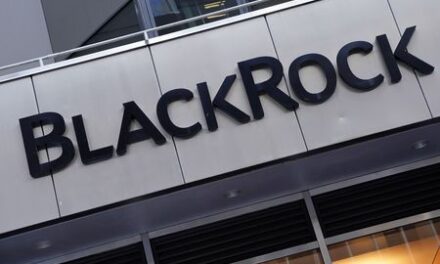 Bank regulator gives BlackRock new deadline on bank stakes, Bloomberg reports