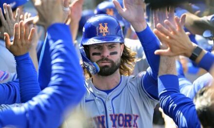 Reports: Mets to re-sign OF/DH Jesse Winker