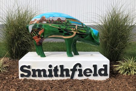 Smithfield Foods valued at $8 billion in lukewarm market debut