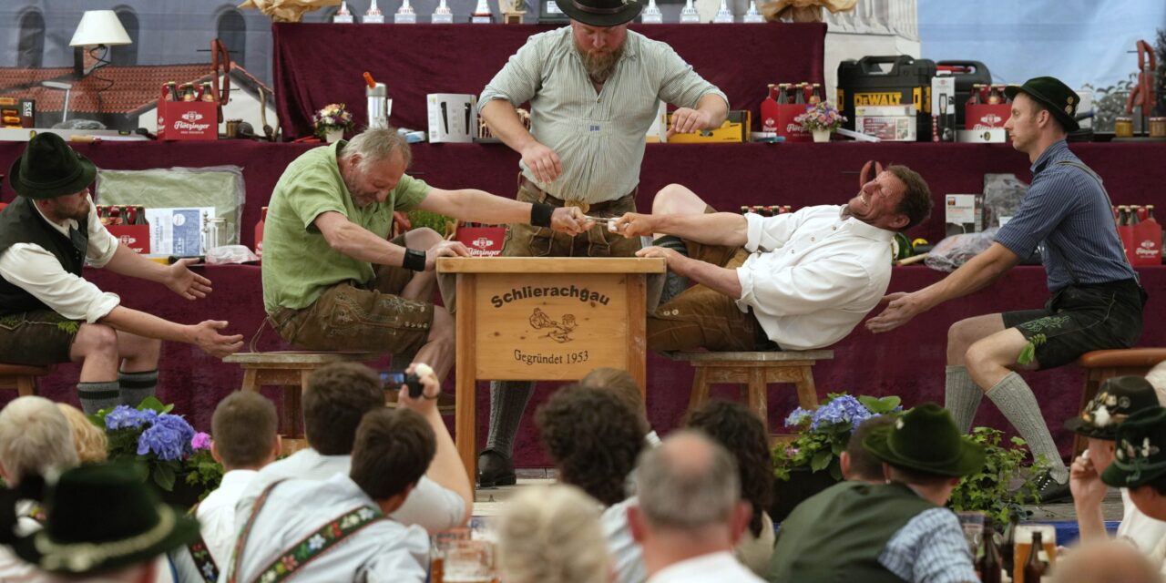 Bloody fingers are just part of the game in this traditional German sport