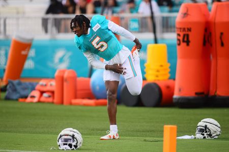 Report: Dolphins CB Jalen Ramsey will not attend minicamp