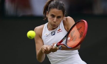 Tennis-Krejcikova’s reign over as ailing champion is beaten by Navarro